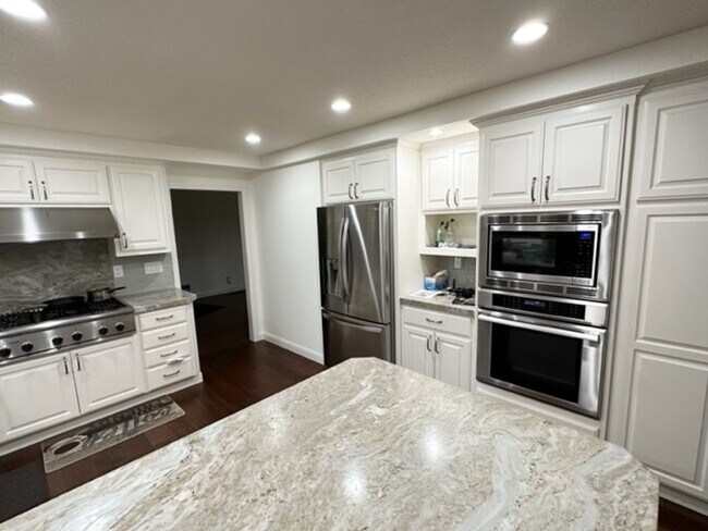 Building Photo - San Ramon 4 Bd / 2.5 Ba Semi Custom Home l...