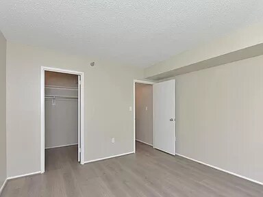 Dormitorio - 1808 Old Meadow Rd