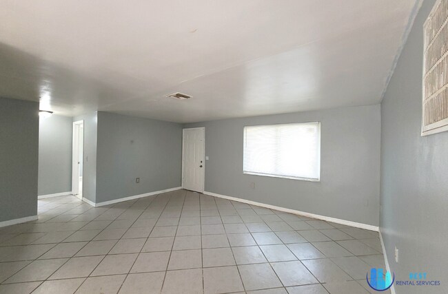 Foto del edificio - $1,495/Month !!! GORGEOUS 2 Beds | 1 Bath ...