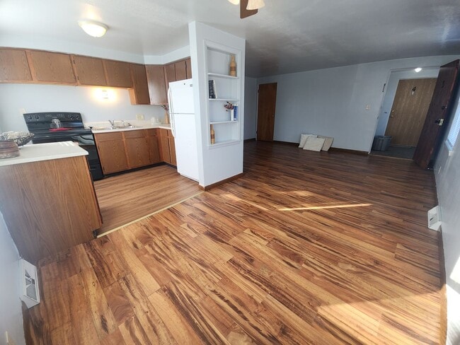 Foto del edificio - 1059 Gillingham Rd