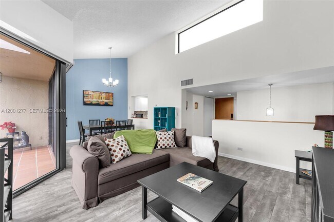 Foto del edificio - 6701 SW 116th Ct