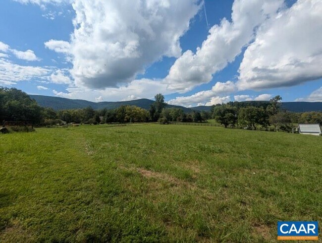 Foto del edificio - 7416 Greenwood Station Rd