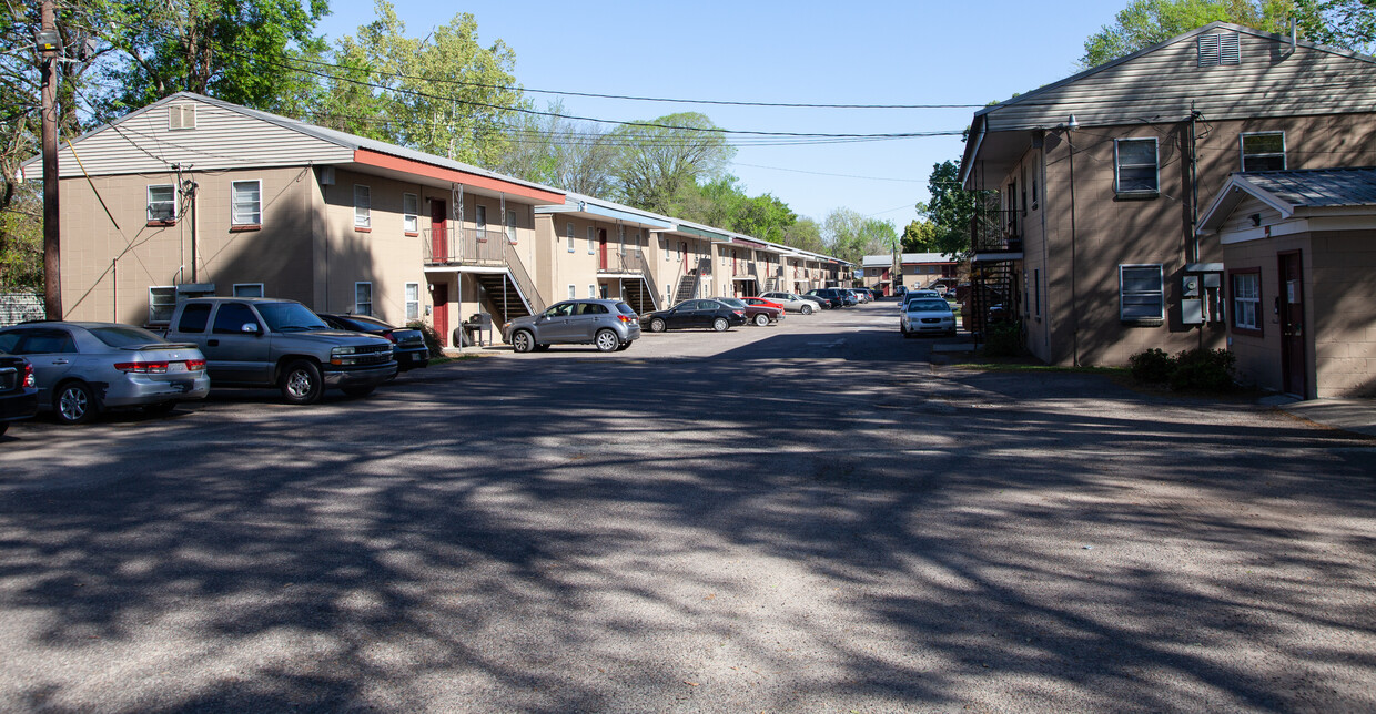 Primary Photo - 3815 Eaton St