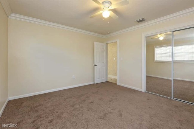 Foto del edificio - 3 br, 2 bath House - 2431 Largo Dr