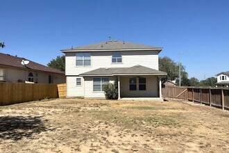 Building Photo - 559 Red Quill Nest