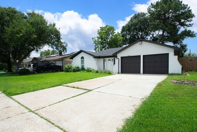Building Photo - 11423 Hazen St