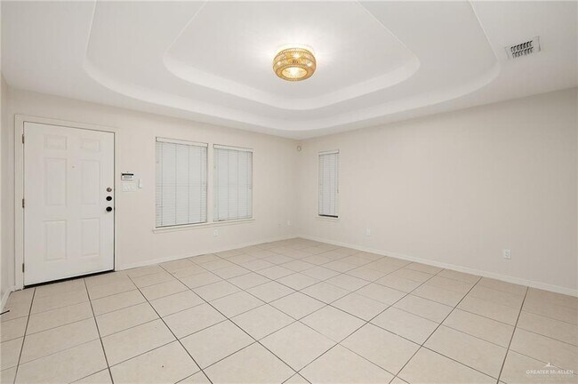 Foto del edificio - 13 Shasta Ave