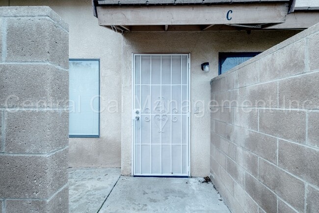 Building Photo - 8502 Laborough Dr