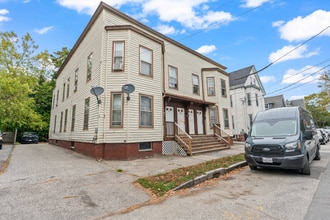 Building Photo - 27 Frederic St