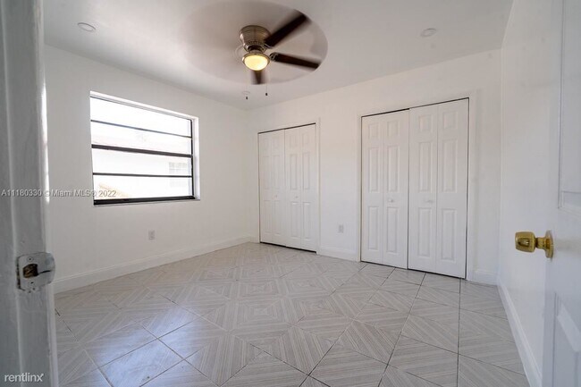 Foto del edificio - 2 br, 1 bath House - 2957 SW 36th Ct # 1