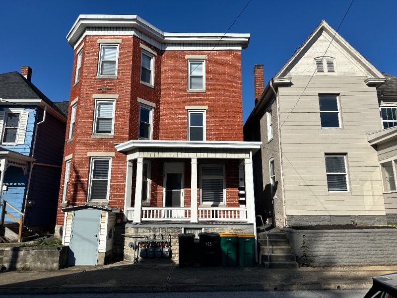 125 W 2nd St Unit 1, Waynesboro, PA 17268 Room for Rent in Waynesboro
