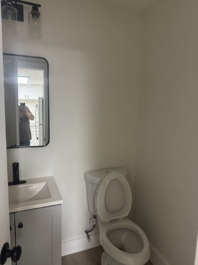 Building Photo - 350 S C St