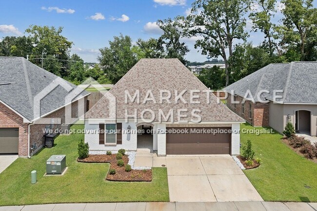 Foto del edificio - 462 Lake Breeze Dr