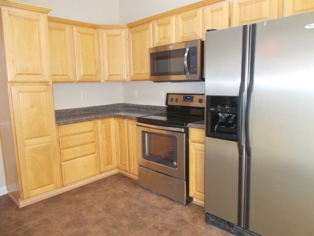 Foto del edificio - 14204 Lithgow Place