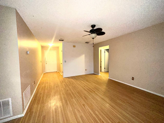 Building Photo - 8130 Rolling Log Dr