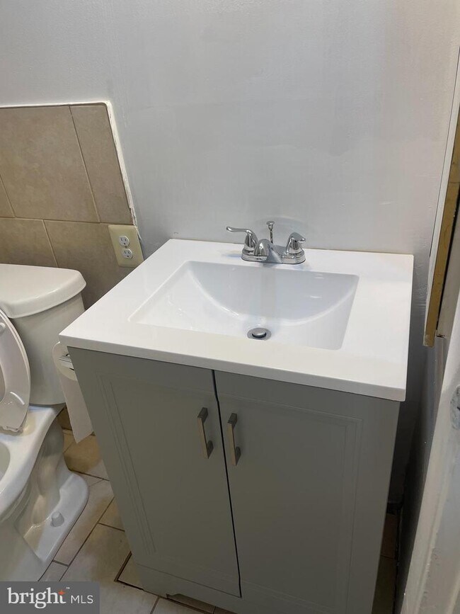 Building Photo - 20014 Dunstable Cir