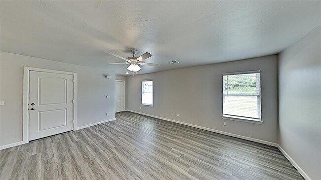 Foto del edificio - 1300 NW 111th St