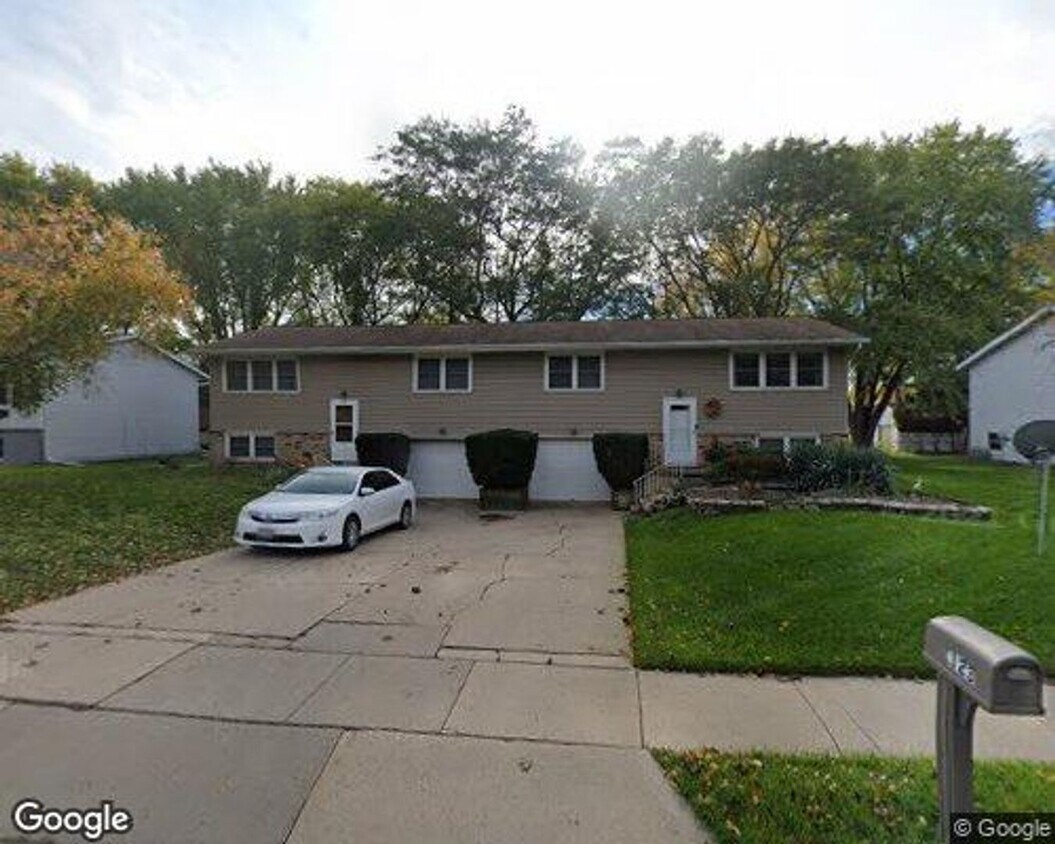 Primary Photo - Century Duplex