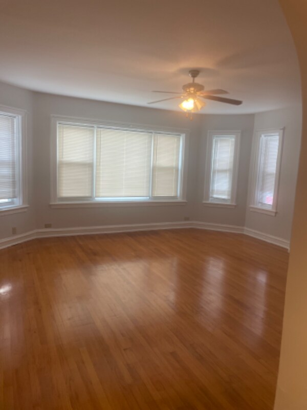 Primary Photo - 7314 S Ridgeland Ave