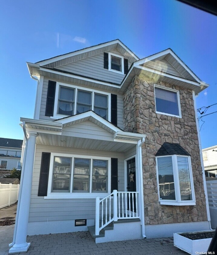 55 Cedarhurst Ave, Point Lookout, NY 11569 House Rental in Point