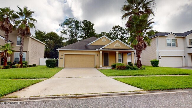 Building Photo - 15707 Lexington Park Blvd