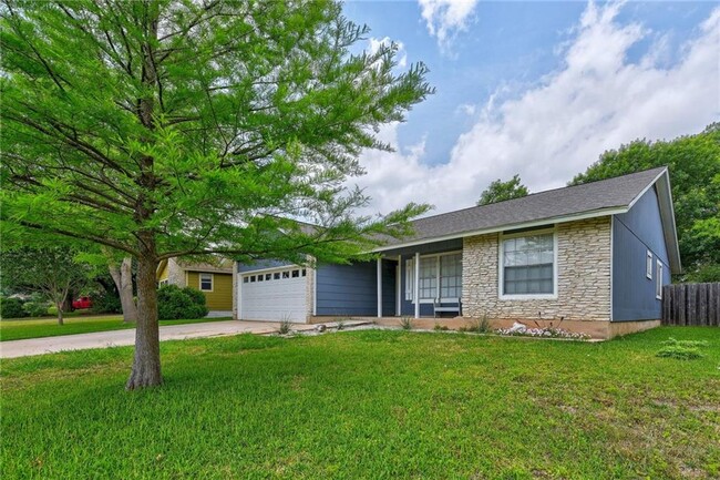 Building Photo - 12102 Wander Ln