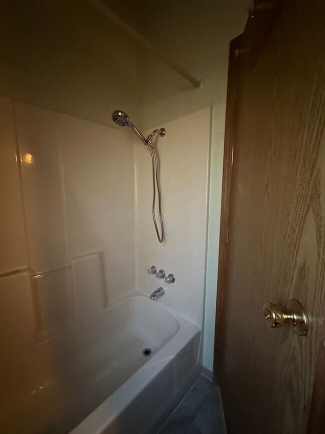 Foto del edificio - 18418 Freight Rd Ln