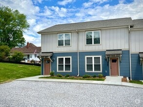 Building Photo - 21 Catawba Valley Ct