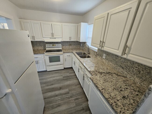 Foto del edificio - 2121 NW 28th St