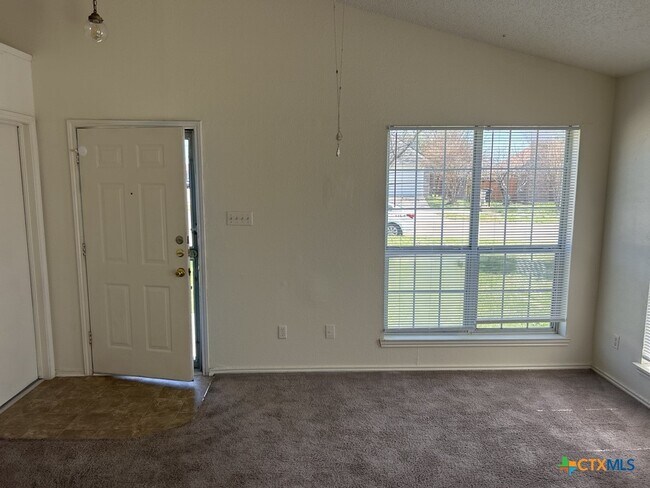 Building Photo - 2305 Purser Dr