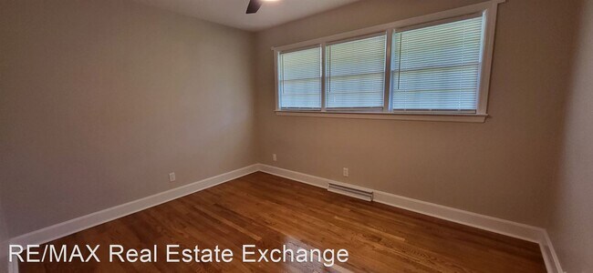 Foto del edificio - 3 br, 2 bath House - 305 Highland Avenue