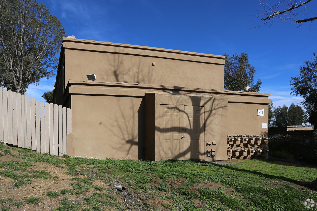 Building Photo - Alturas Lane Apartments