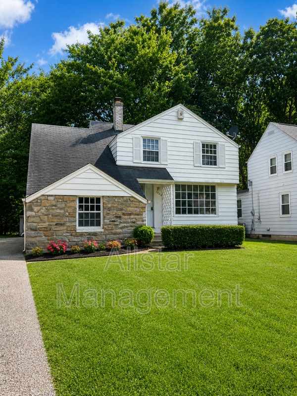 Building Photo - 19208 Shakerwood Rd