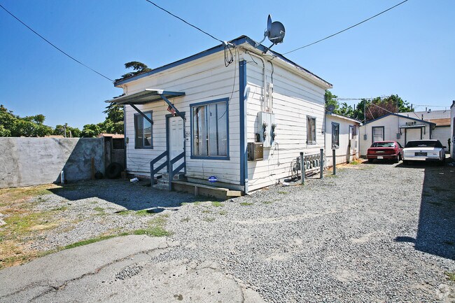 Foto del edificio - Willow Pass Road Apartments