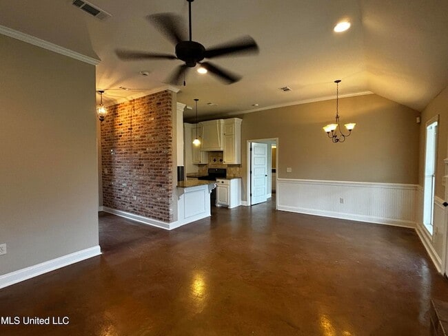 Photo - 221 Greenfield Ridge Dr House