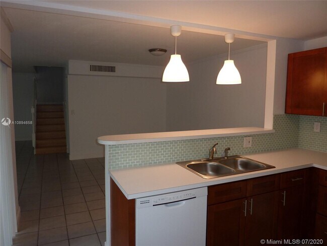 Foto del edificio - 4726 SW 67th Ave