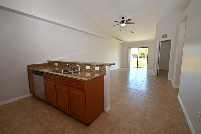 Foto del edificio - 613 SE 14th St