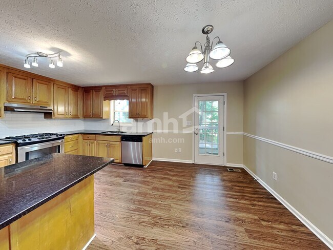 Foto del edificio - 4837 Baker Plantation Dr