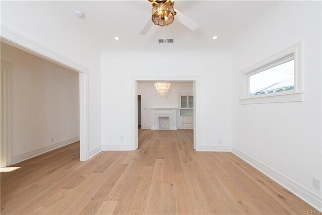 Building Photo - 2317 Walnut Avenue, Los Angeles, CA 90291 ...