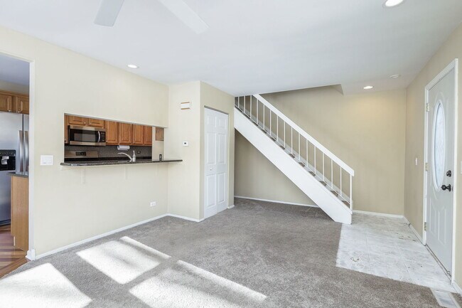 Building Photo - 7729 W Floral Ct