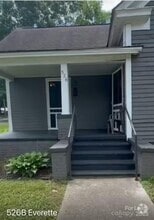 Building Photo - 526 Everette St