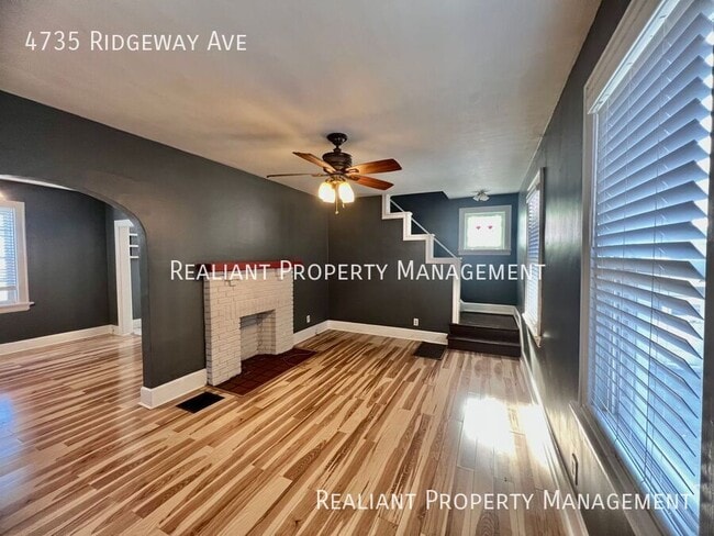 Foto del edificio - 4735 Ridgeway Ave