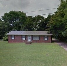 Building Photo - 228 Bate Ave
