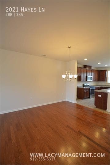 Building Photo - 2021 Hayes Ln