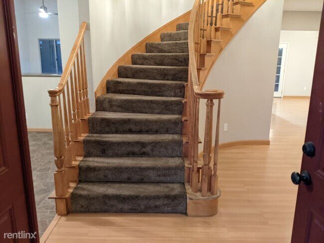 Foto del edificio - 5 br, 3 bath House - 6768 Shelter Lane