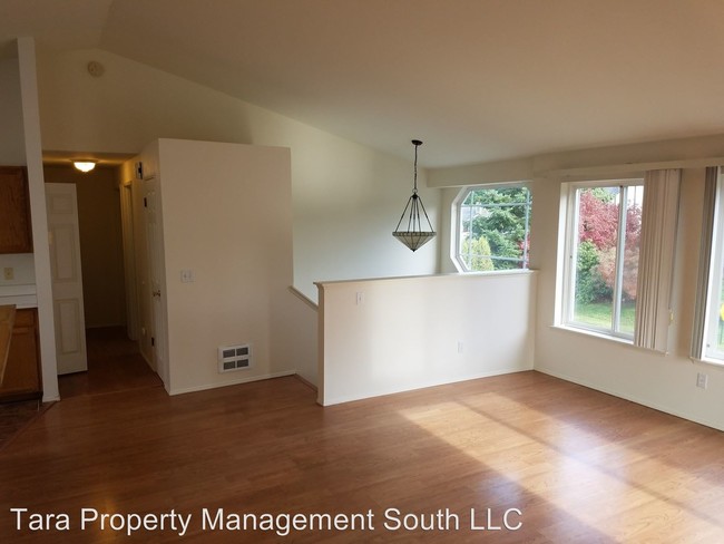 Building Photo - 4346 Shadowood Dr