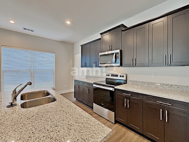 Building Photo - 5138 Sunset Ridge Lane
