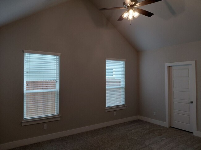 Foto del edificio - 3/2/2 - FENCED BACKYARD!!! GREAT NEIGHBORHOOD - Godley ISD - Summer Specials!