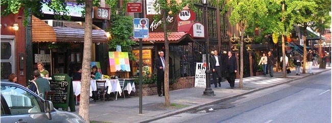 Foto del edificio - 888 8th Ave