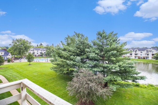 Building Photo - Pine Knoll Apartments